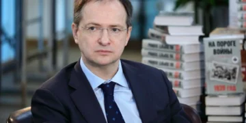 Vladimir Medinski, el hombre que aviva la obsesión militar de Putin y promueve la sumisión de Ucrania