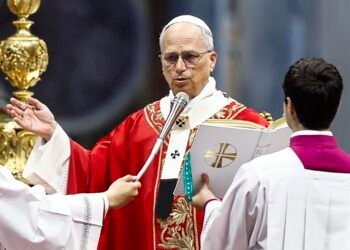 El Papa dice: Salud mental juvenil es una urgencia global