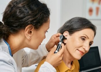 Paso a paso: Cómo cuidar tu audición en la era digital