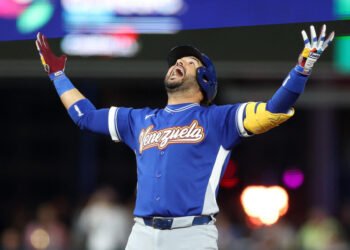 Venezuela vence 3-2 a Estados Unidos y se corona campeón del Clásico Mundial