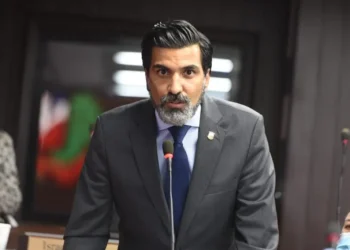 Diputado Juan José Rojas reintroduce proyecto de ley propone crear Ministerio de la Familia y fusionar ministerios de la Mujer y la Juventud