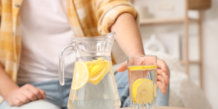 ¿Vives con hambre y cansancio crónico? Podrías estar deshidratado sin saberlo