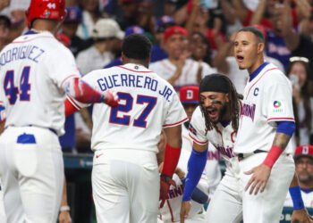 12 dominicanos en la élite millonaria del béisbol que superan los 100 millones