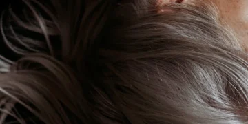 ¿Se pueden prevenir o revertir las canas?