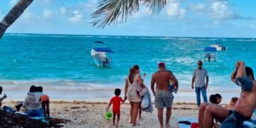 Turismo aporta 8% del PIB mientras se diversifica y va a nuevas regiones