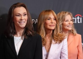 “Charlie’s Angels” celebra 50 años con reencuentro de sus protagonistas