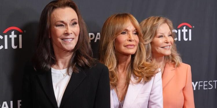 “Charlie’s Angels” celebra 50 años con reencuentro de sus protagonistas