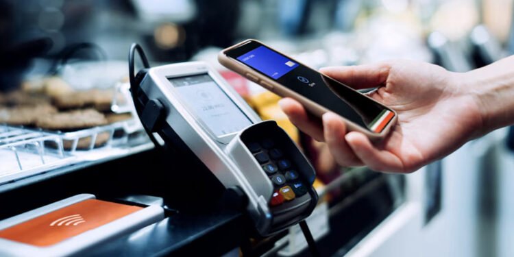 Pagos digitales transforman la forma en la gente maneja el dinero