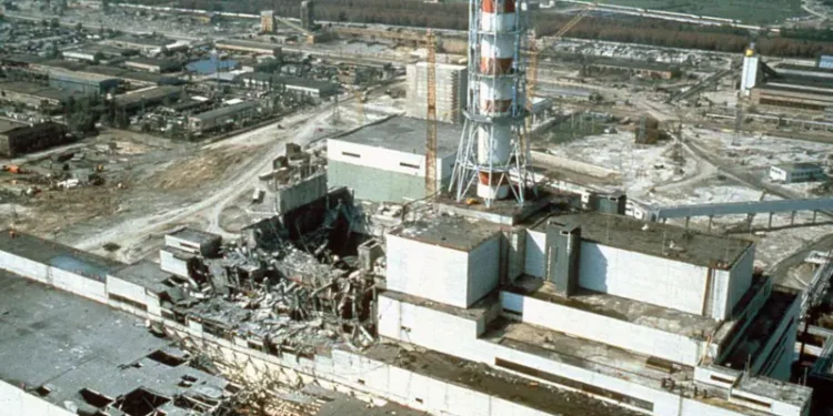 Chernóbil: cómo la Unión Soviética trató de ocultar la mayor catástrofe nuclear de la historia y cómo se enteró el mundo hace 40 años