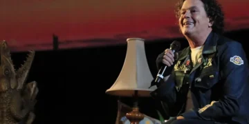 Carlos Vives y Juan Luis Guerra se unen por primera vez con un tema que honra a Gabriel García Márquez