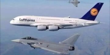 La breve competencia entre un caza Eurofighter y un avión comercial Airbus