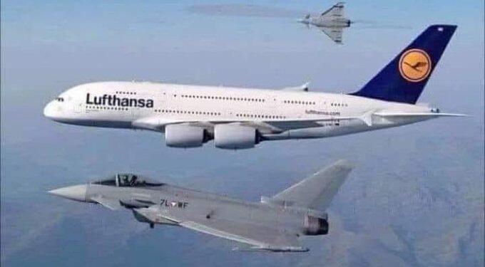 La breve competencia entre un caza Eurofighter y un avión comercial Airbus