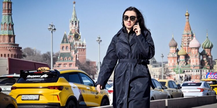 Mujeres rusas rechazan planes de someterlas a terapia para convencerlas de tener hijos