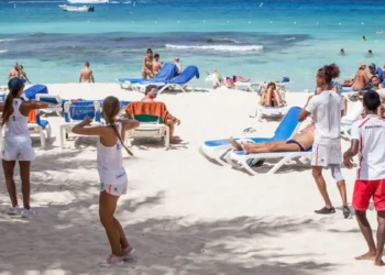 Collado destaca cifras récord en Semana Santa 2026 con más de 333 mil visitantes