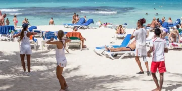 Collado destaca cifras récord en Semana Santa 2026 con más de 333 mil visitantes