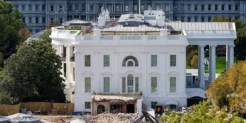 Trump exige acelerar construcción del salón de baile en la Casa Blanca tras el tiroteo en hotel vecino