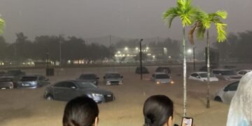 Santo Domingo, la ciudad de los carros que flotan