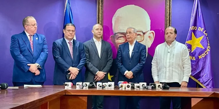 Danilo Medina se muestra esperanzado de que conflicto del medio oriente llegue a su fin