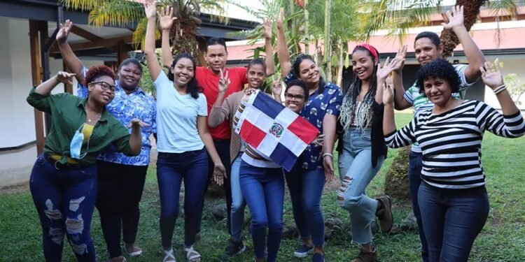 34.44% de la población de la República Dominicana tiene entre 15 y 35 años de edad