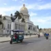 Los triciclos eléctricos en La Habana: la alternativa a la crisis energética en Cuba