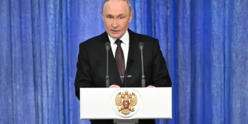 El opositor ruso Boris Nadezhdin advierte que el sistema autoritario creado por Putin da muestras de debilidad