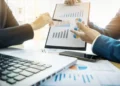 JCE endurece reglas: encuestadoras tendrán que revelar quién financia sus estudios