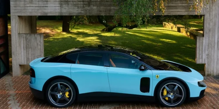 Ferrari presenta su primer vehículo eléctrico