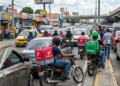 Radiografía del delivery en el país: El «pandemonio» sobre dos ruedas; crónica entre sustento económico y el desorden urbano