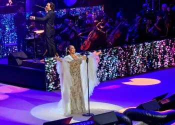 Isabel Pantoja estremeció Chavón con lágrimas, clásicos y mucha pasión