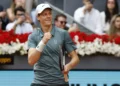 Sinner arrolla a Zverev y conquista Madrid