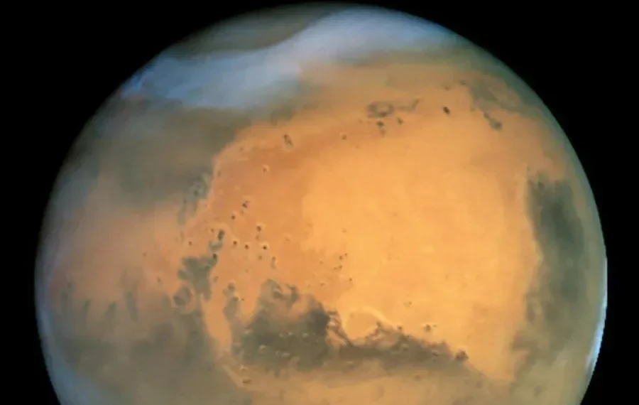La NASA usa la gravedad de Marte para acelerar una sonda que estudia el origen de la Tierra