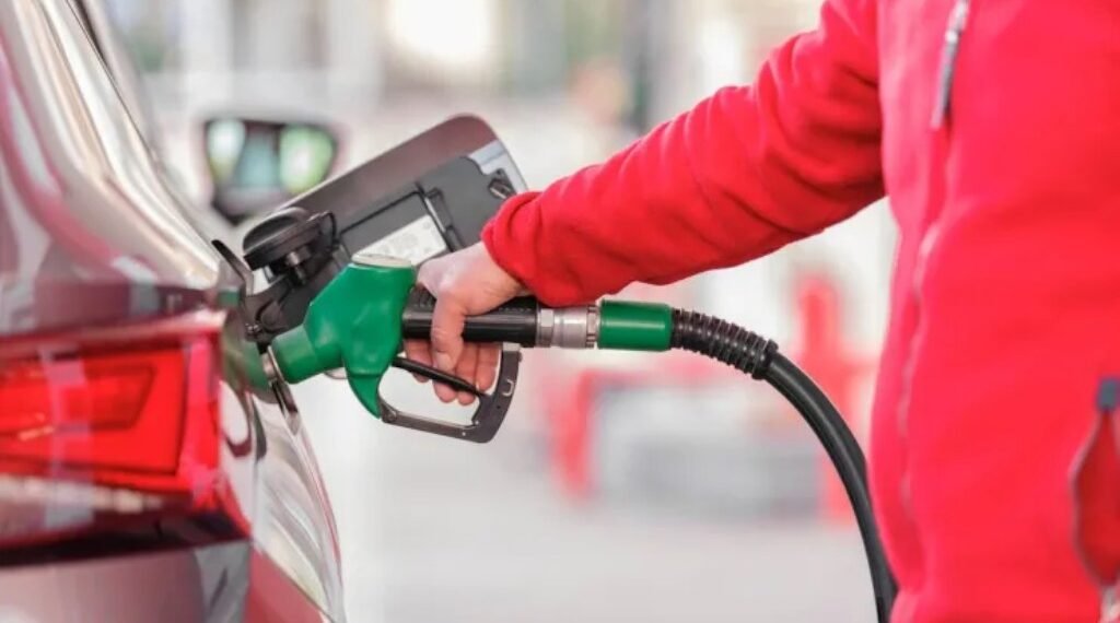 Gobierno congela combustibles y GLP con subsidio de RD$1,657 millones