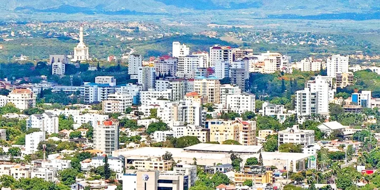 Santiago está al límite: crece más rápido que su capacidad de respuesta