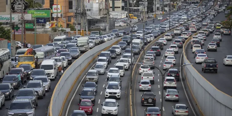 Estas 10 provincias tienen la mayor parte de los vehículos en República Dominicana