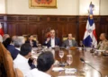 Gobierno presiona a la oposición