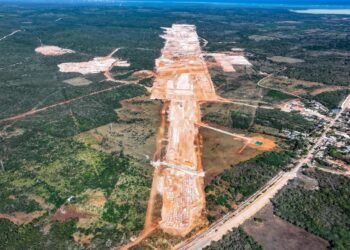 Freund: “Aeropuerto de Cabo Rojo estará operativo para julio de 2027”