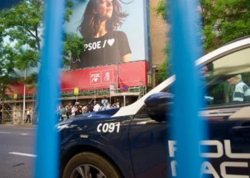 «O está pillado o está fuera de sí»: implosión del PSOE ante un Sánchez que niega el derrumbe