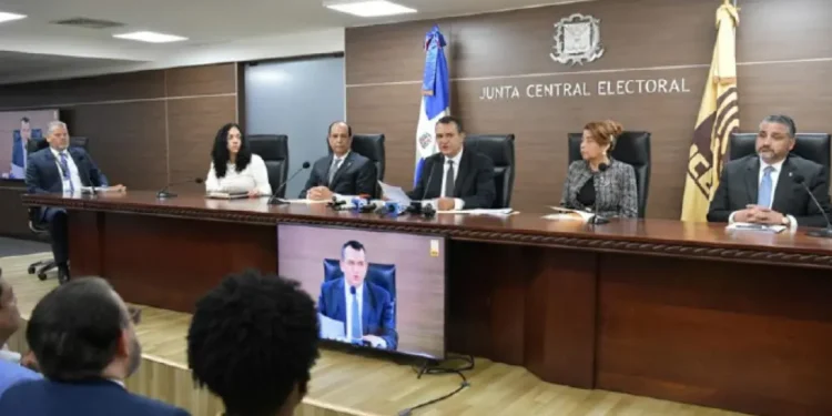 Gran apoyo a la JCE por prohibir las encuestas