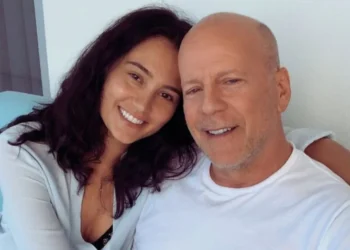 Esposa de Bruce Willis confiesa que el actor ya no habla a causa de la demencia