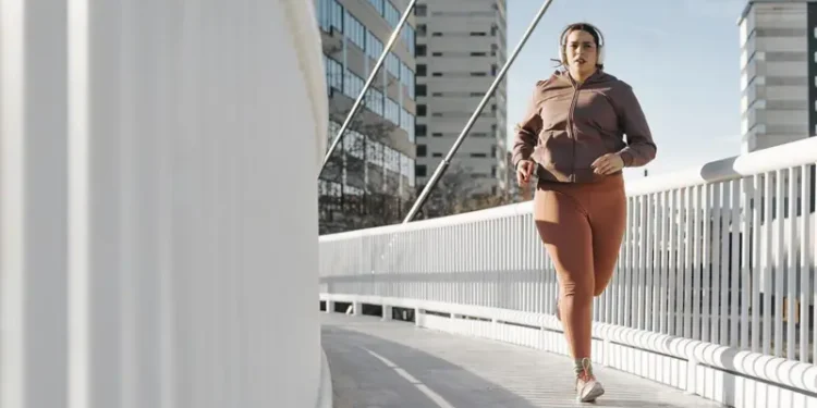 Cómo 5 minutos de ejercicio al día pueden mejorar y alargar nuestras vidas