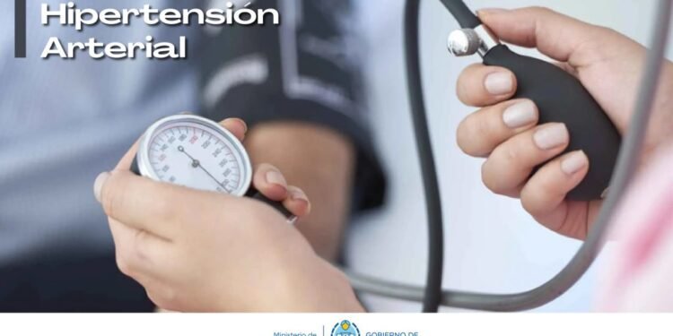 8 causas ocultas de la hipertensión arterial que pueden aumentar el riesgo de infarto y ACV