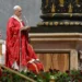 El papa advierte en su primera encíclica que la IA no es neutral y se concentra en pocas manos