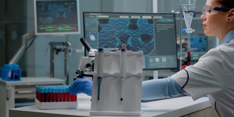 Un sistema de IA es capaz de diseñar, acelerar y optimizar nuevos antibióticos