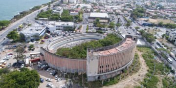 Rescate del Teatro Agua y Luz, visto como oportunidad para mejorar Centro de los Héroes