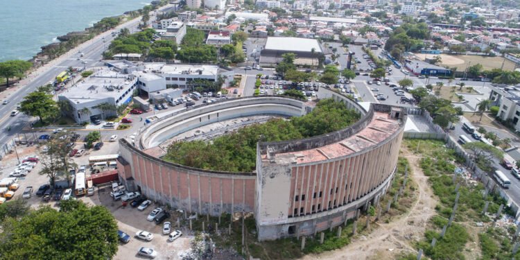 Rescate del Teatro Agua y Luz, visto como oportunidad para mejorar Centro de los Héroes