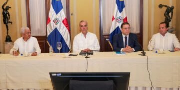Gobierno asigna 800 millones de pesos para evitar alzas del pasaje en transporte público