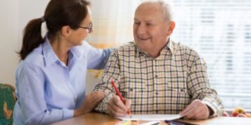 Cambios biológicos asociados al alzhéimer inician finales 50 años