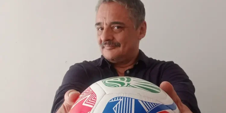 «El fútbol ha pasado de ser una fiesta popular a convertirse en un producto prémium con EE.UU. encima del negocio»