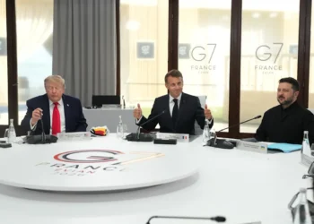 Zelenski vuelve a pedir a Trump licencia para fabricar sistemas antibalísticos Patriot