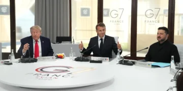 Zelenski vuelve a pedir a Trump licencia para fabricar sistemas antibalísticos Patriot
